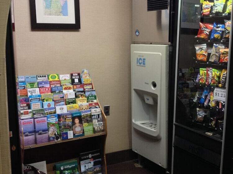 هتل Comfort Inn Rutland   Killington