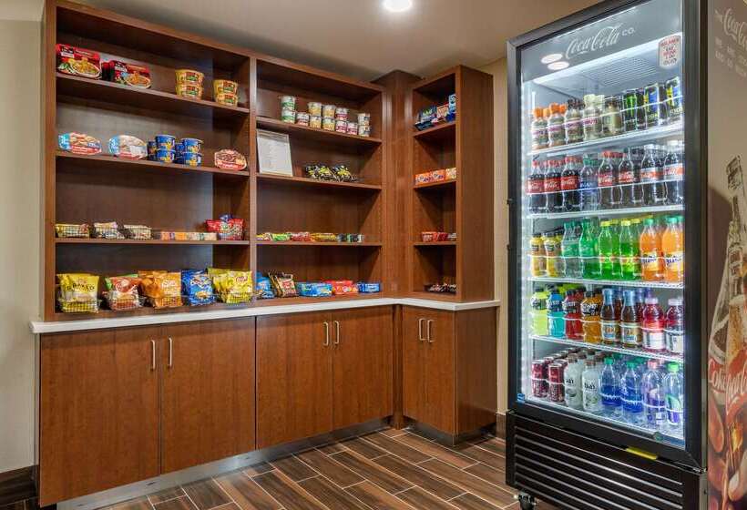 בית מלון כפרי Comfort Inn University