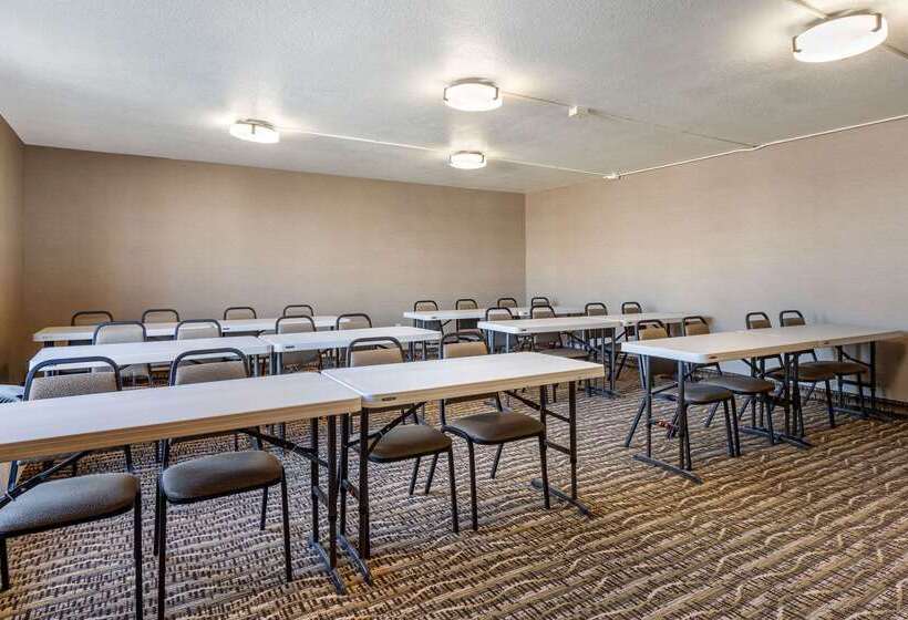 هتل Comfort Inn University