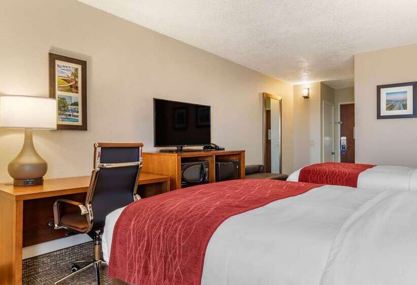 בית מלון כפרי Comfort Inn University