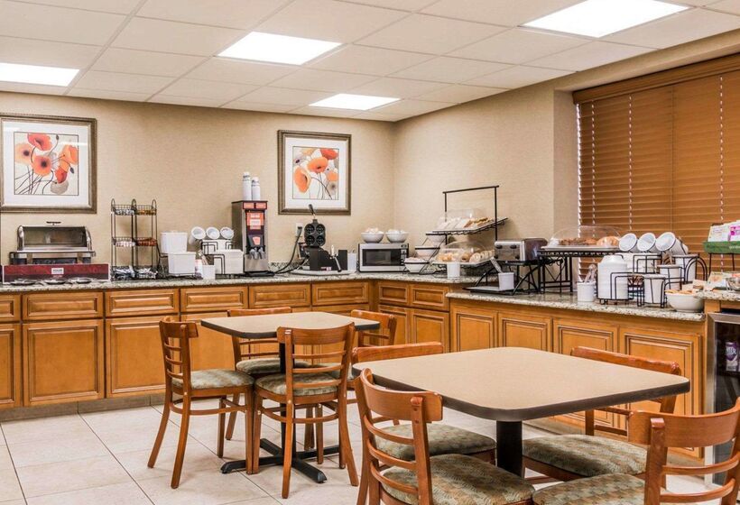 בית מלון כפרי Comfort Inn Utica