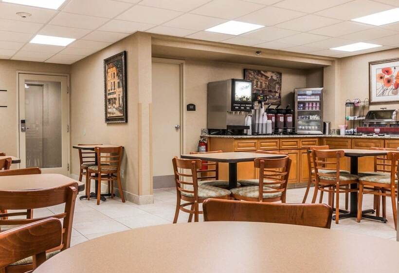 בית מלון כפרי Comfort Inn Utica