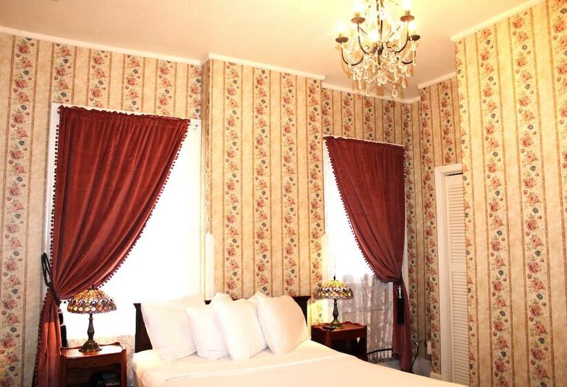 فندق Copper Queen