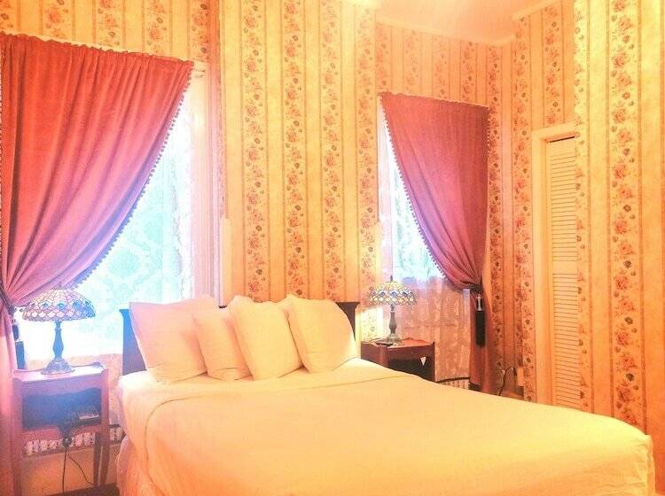 فندق Copper Queen