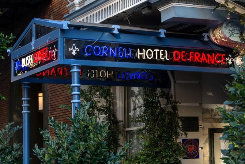 Cornell Hotel De France