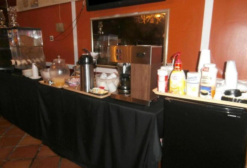 ホテル Country Hearth Inn & Suites Marietta