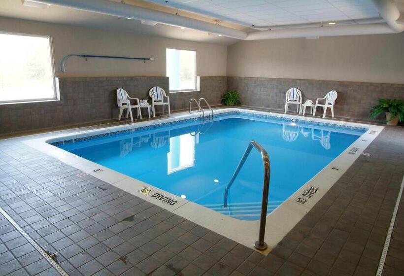 ホテル Country Inn & Suites By Radisson, Holland, Mi