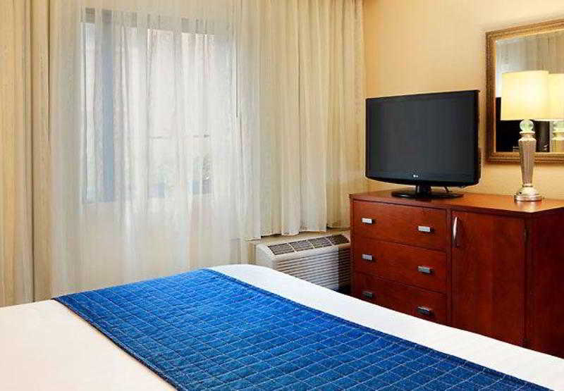 Отель Courtyard Atlanta Marietta/i75 North