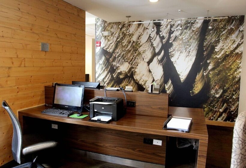 فندق Courtyard Atlanta Northlake