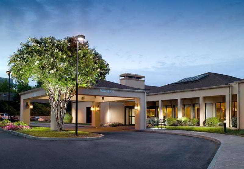 ホテル Courtyard By Marriott Atlanta Windy Hill/ballpark