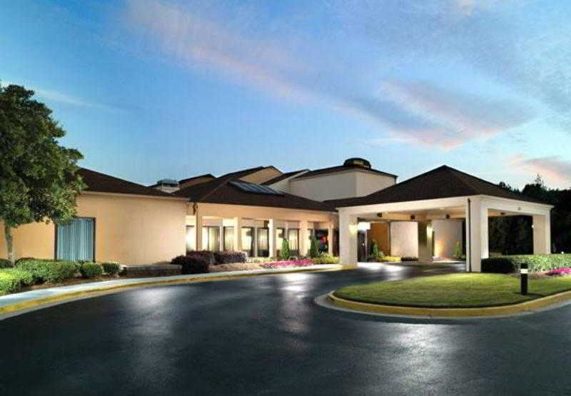 Отель Courtyard By Marriott Atlanta Airport South/sullivan Road