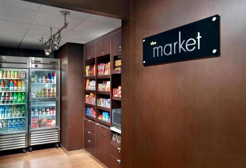 Отель Courtyard By Marriott Atlanta Airport South/sullivan Road