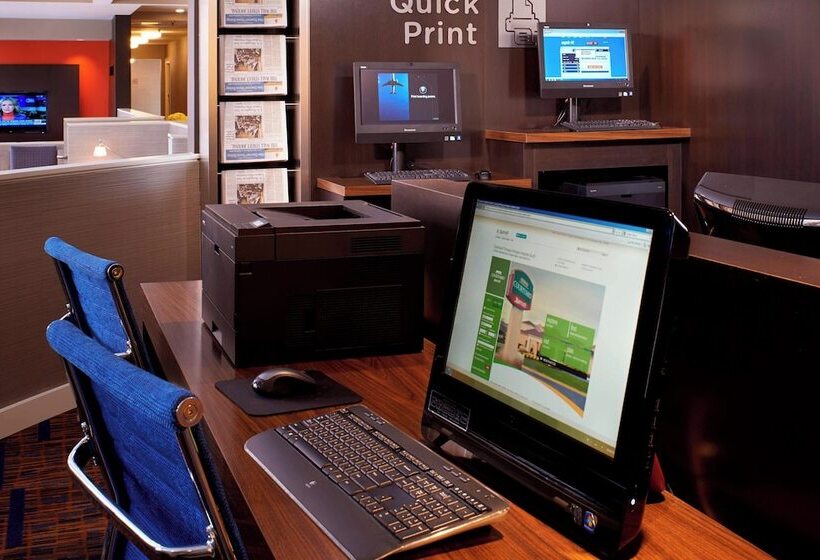 هتل Courtyard Chicago Arlington Heights/south