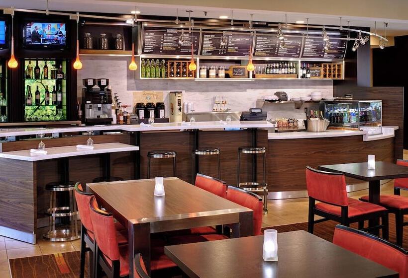 בית מלון כפרי Courtyard Columbus Dublin