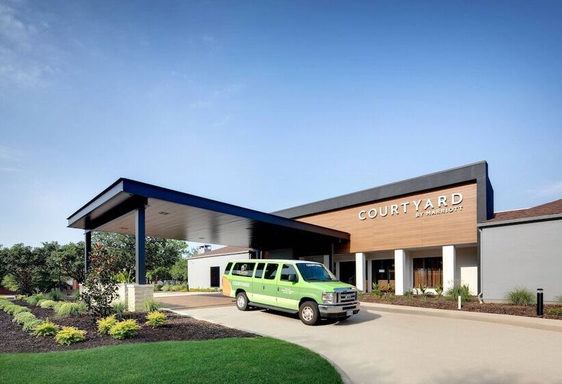 هتل Courtyard Dallas Addison Midway