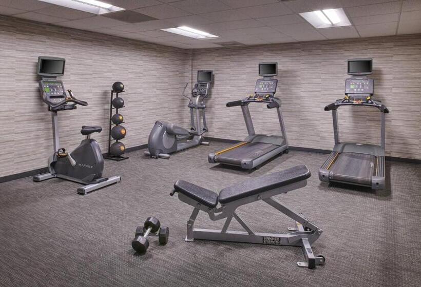 فندق Courtyard By Marriott Detroit Warren