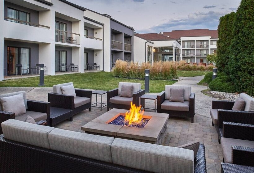 فندق Courtyard By Marriott Detroit Warren
