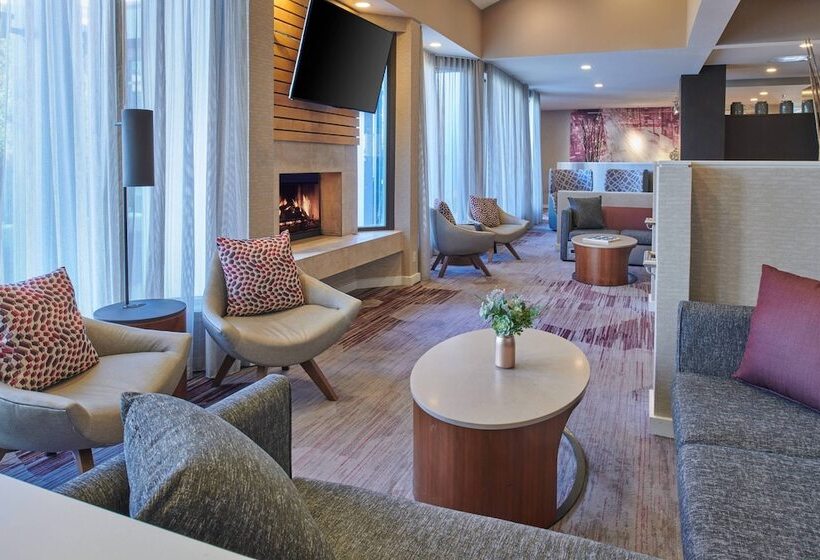 فندق Courtyard By Marriott Detroit Warren