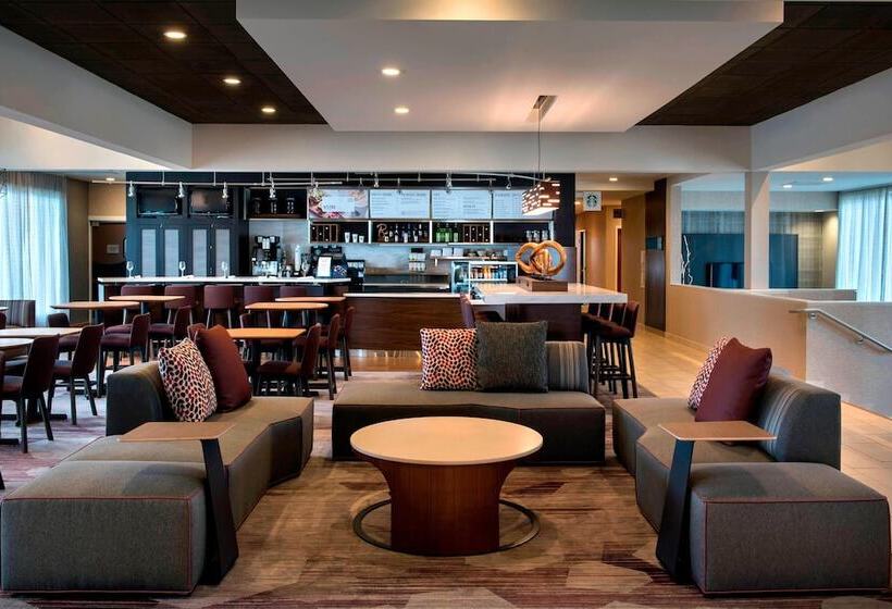 فندق Courtyard By Marriott Poughkeepsie