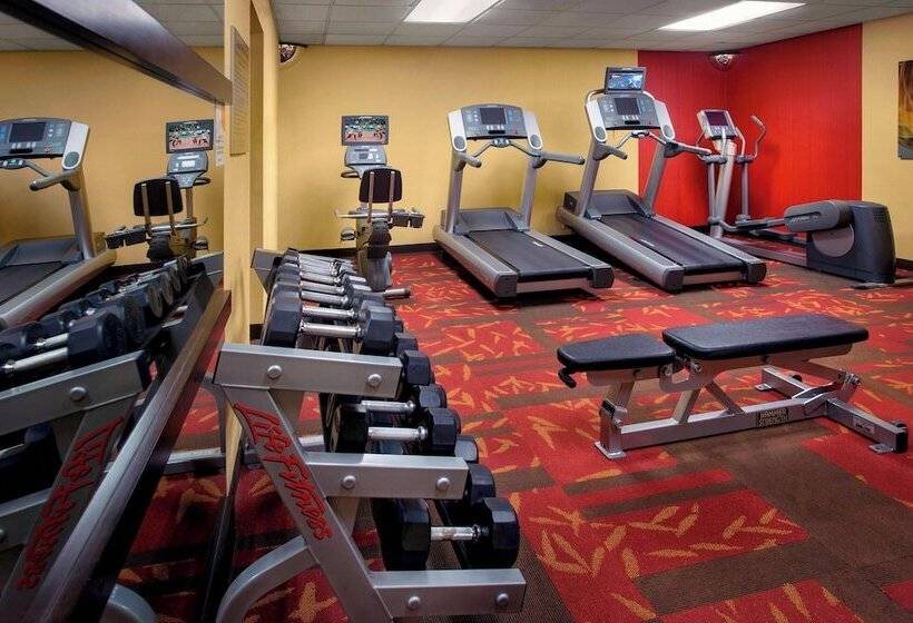 فندق Courtyard By Marriott Tarrytown Westchester County