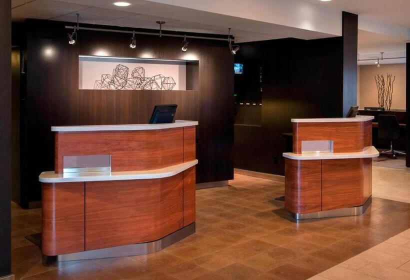 فندق Courtyard By Marriott Chicago Naperville