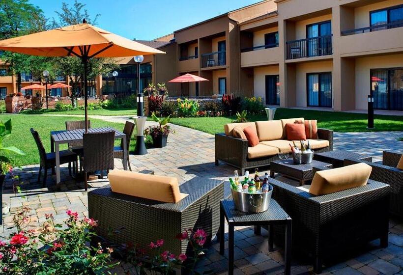 فندق Courtyard By Marriott Chicago Naperville