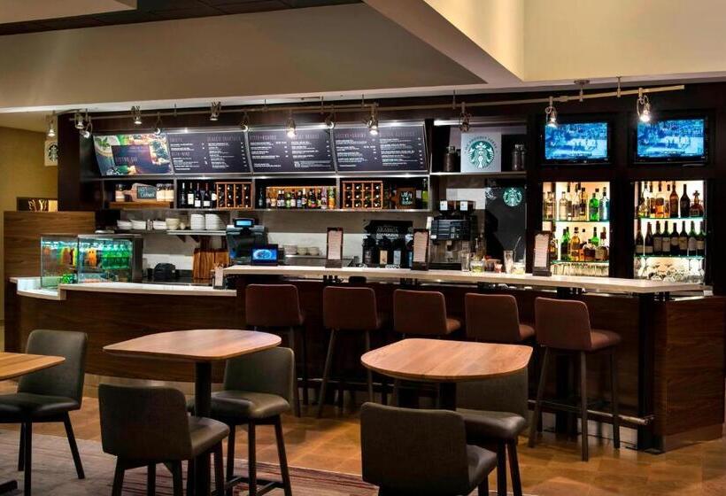 فندق Courtyard By Marriott Chicago Naperville