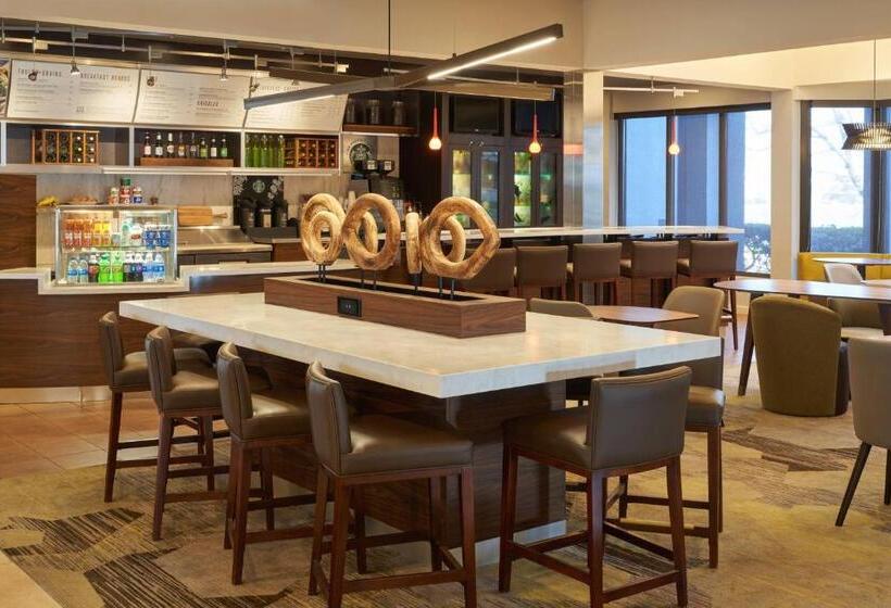 هتل Courtyard Chicago Wood Dale/itasca
