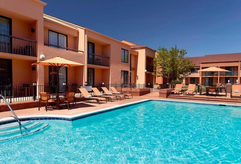 בית מלון כפרי Courtyard By Marriott Columbus