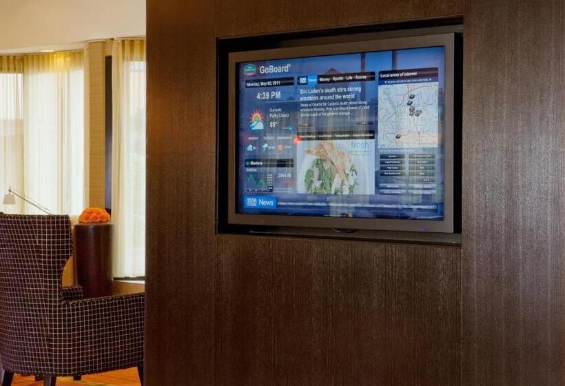 בית מלון כפרי Courtyard By Marriott Columbus