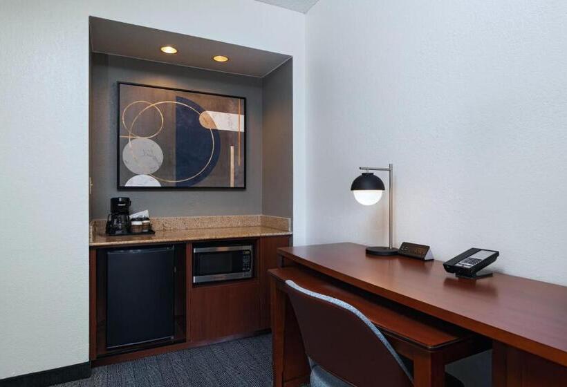 فندق Courtyard By Marriott Dallas Richardson At Spring Valley