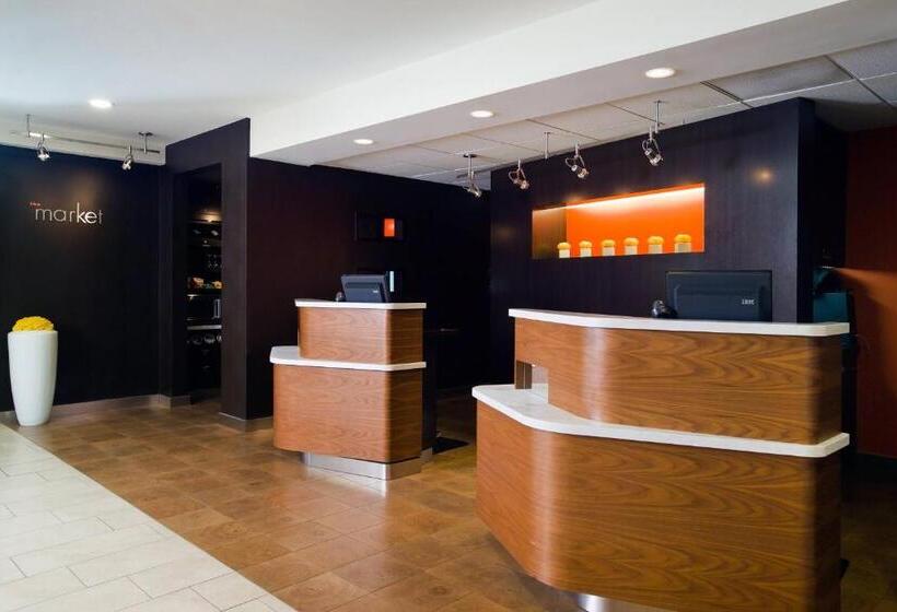 酒店 Courtyard By Marriott Fresno