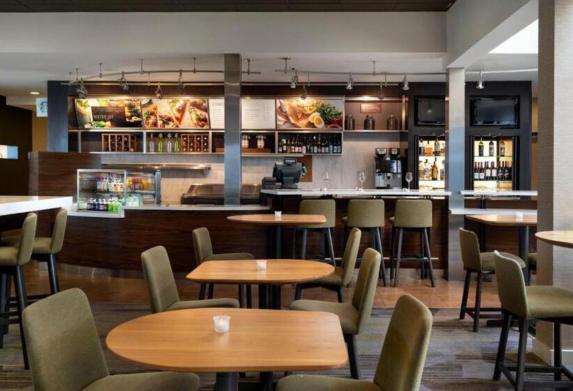 酒店 Courtyard By Marriott Fresno