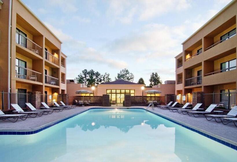 בית מלון כפרי Courtyard By Marriott Huntsville University Drive