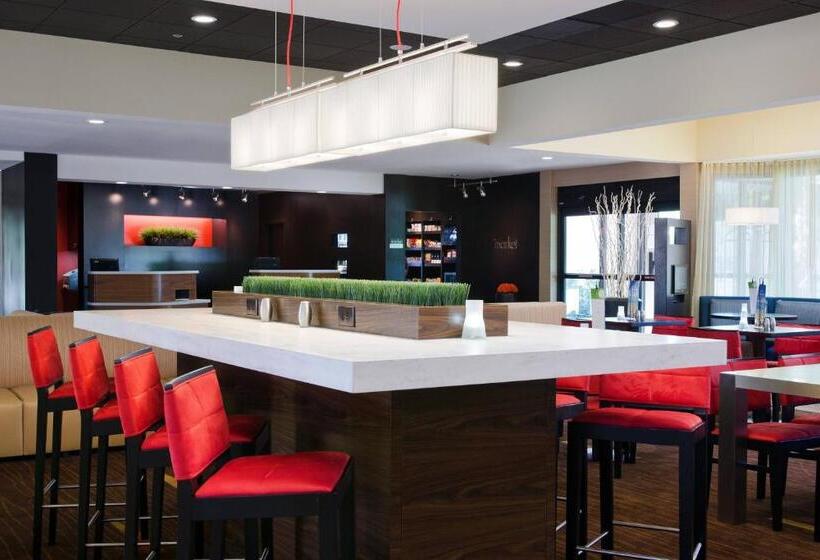 בית מלון כפרי Courtyard By Marriott Huntsville University Drive