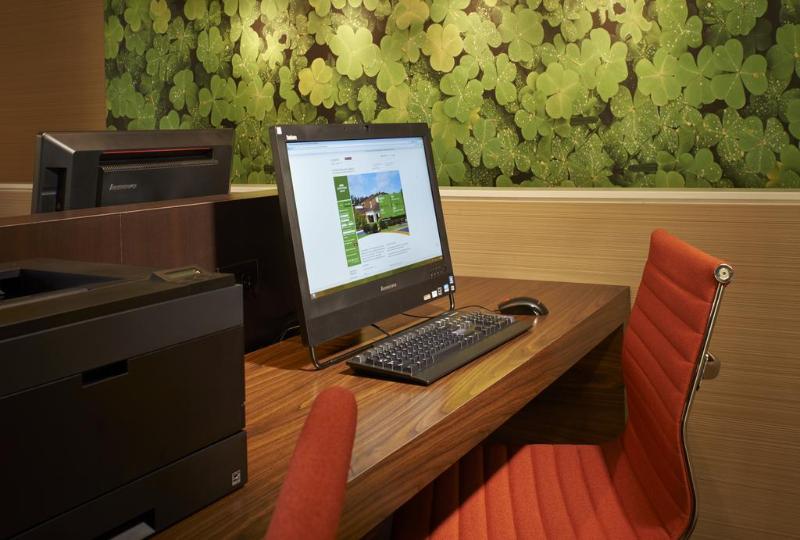 فندق Courtyard By Marriott Indianapolis Castleton