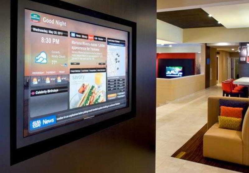 ホテル Courtyard By Marriott Lincroft Red Bank