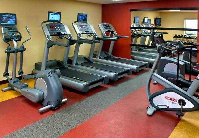 ホテル Courtyard By Marriott Lincroft Red Bank