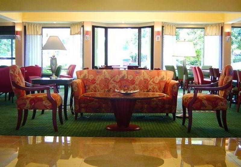 هتل Courtyard By Marriott Little Rock West