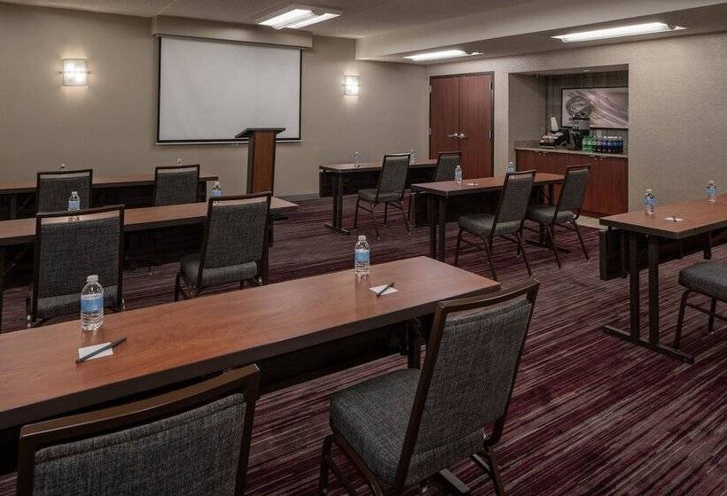 酒店 Courtyard By Marriott Memphis East/park Avenue