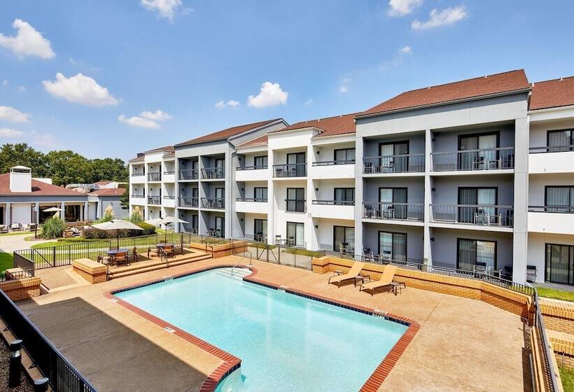 ホテル Courtyard By Marriott Memphis East/park Avenue