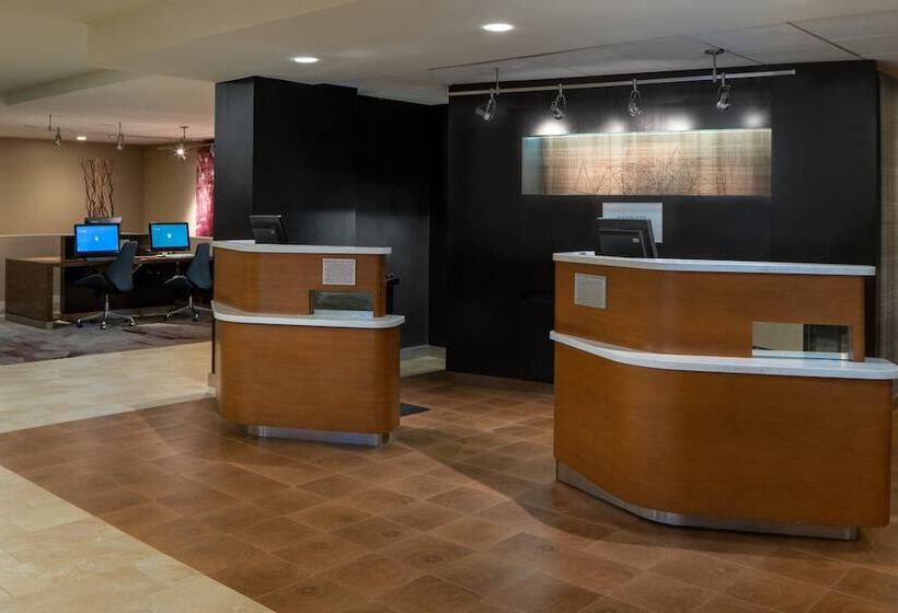 ホテル Courtyard By Marriott Memphis East/park Avenue