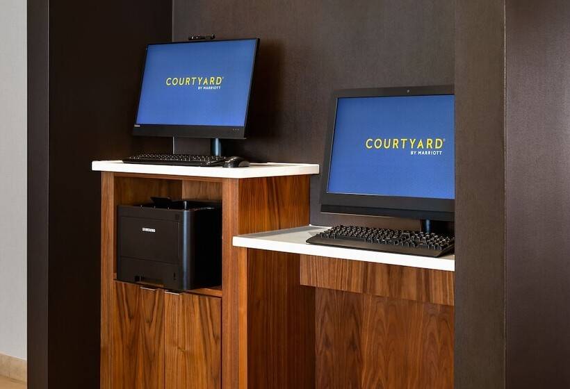 هتل Courtyard By Marriott Minneapolis St. Paul Airport