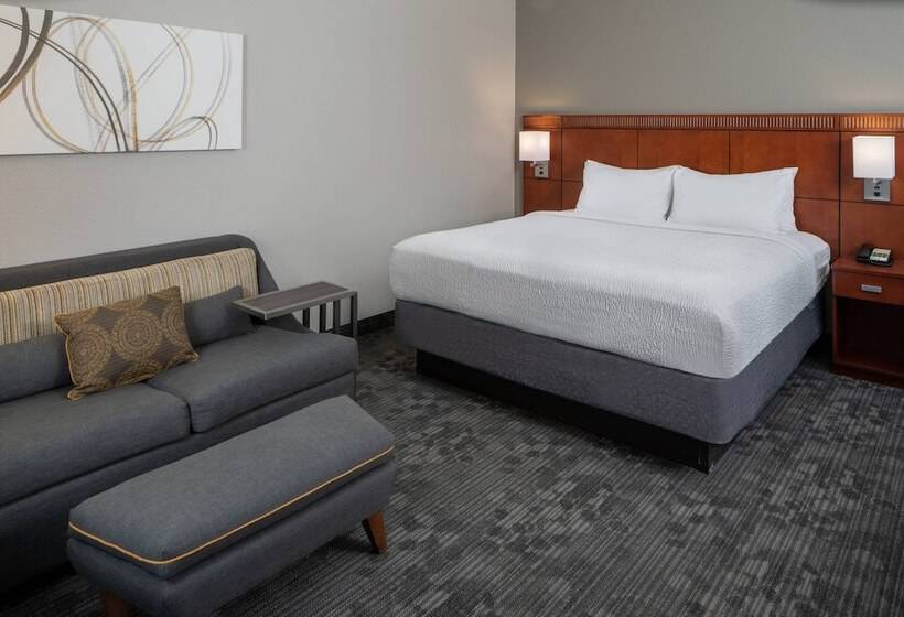 هتل Courtyard By Marriott Nashville Airport