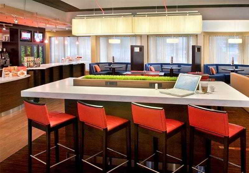 فندق Courtyard By Marriott Norwalk