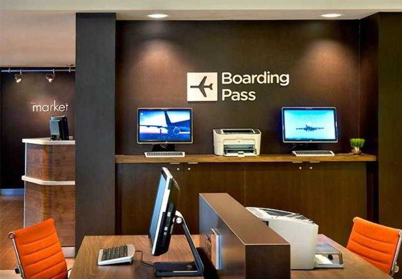 فندق Courtyard By Marriott Norwalk