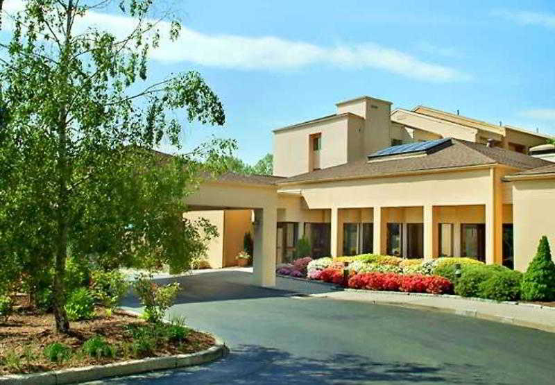فندق Courtyard By Marriott Norwalk