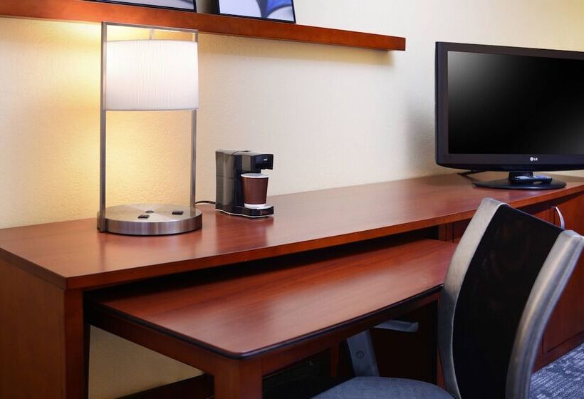 فندق Courtyard By Marriott Oklahoma City Airport