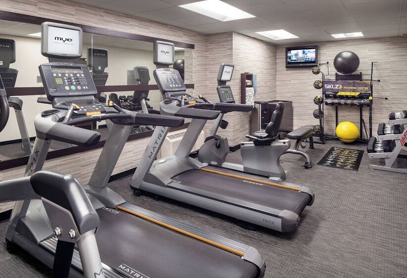 هتل Courtyard By Marriott Phoenix Airport