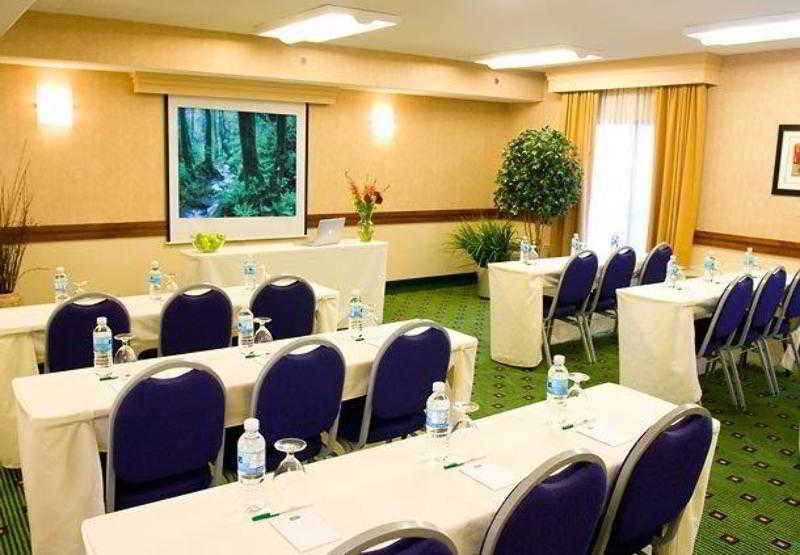 هتل Courtyard By Marriott Phoenix North